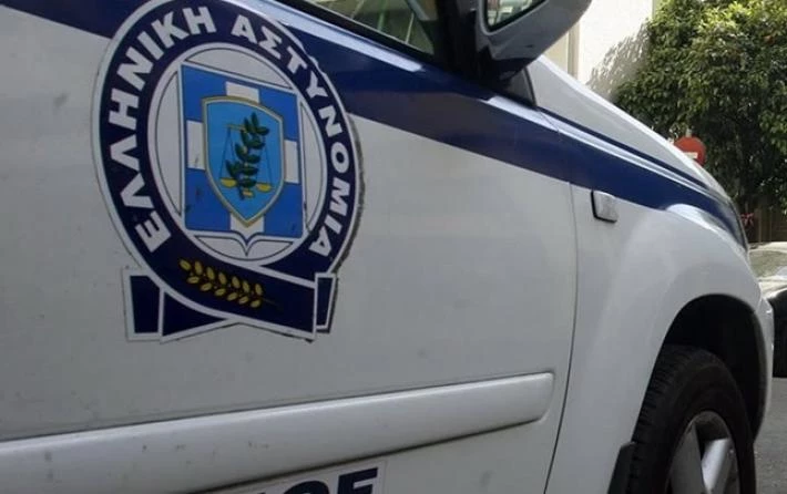 Τρόμος στην Μεταμόρφωση: Κουκουλοφόροι ληστές με τζιπ, έδειραν και λήστεψαν 55χρονη
